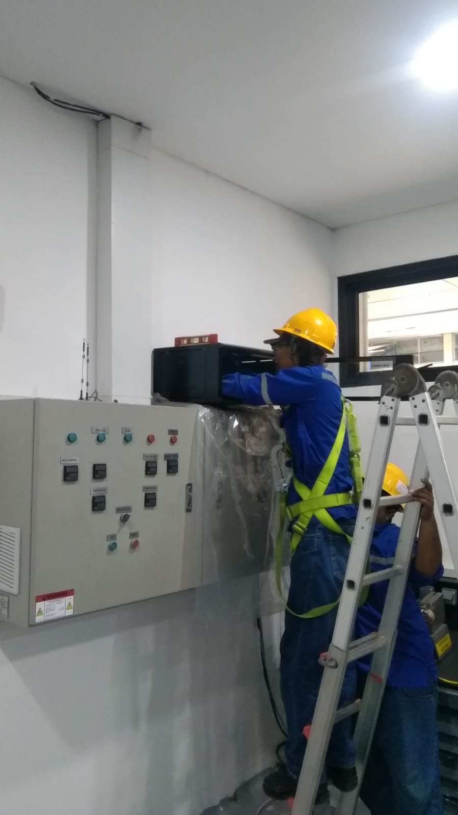 Instalasi Monitoring & Controller Temperature & RH - Citeureup